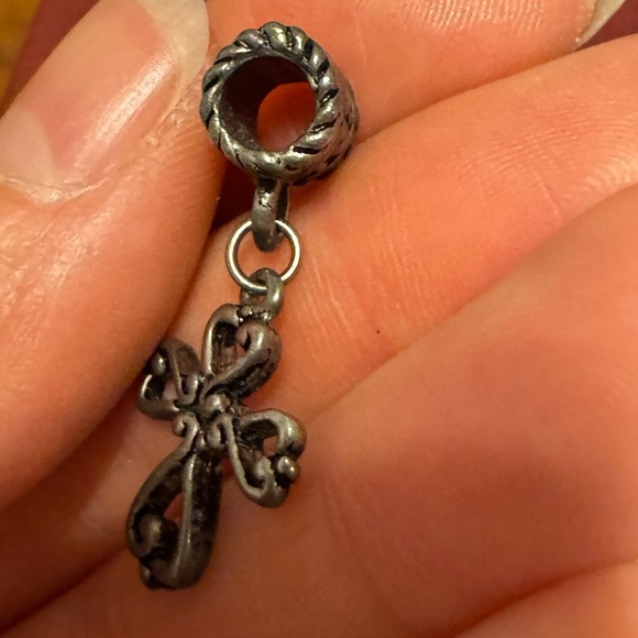 Elegant Silver Tone Cross Charm Set - Picture 7 of 8